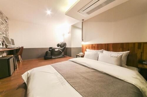 Hotel Chicago Changwon Zewnętrze zdjęcie