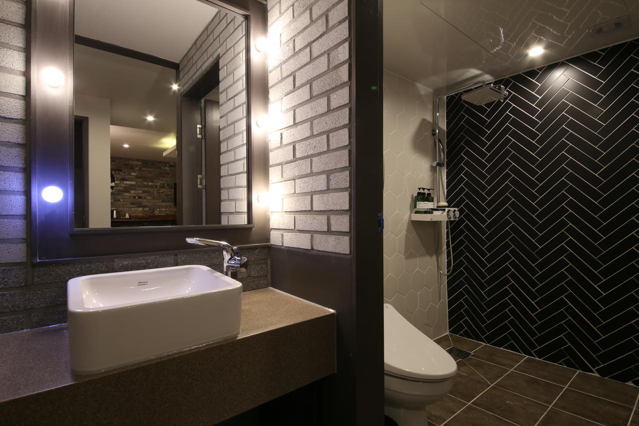 Hotel Chicago Changwon Zewnętrze zdjęcie
