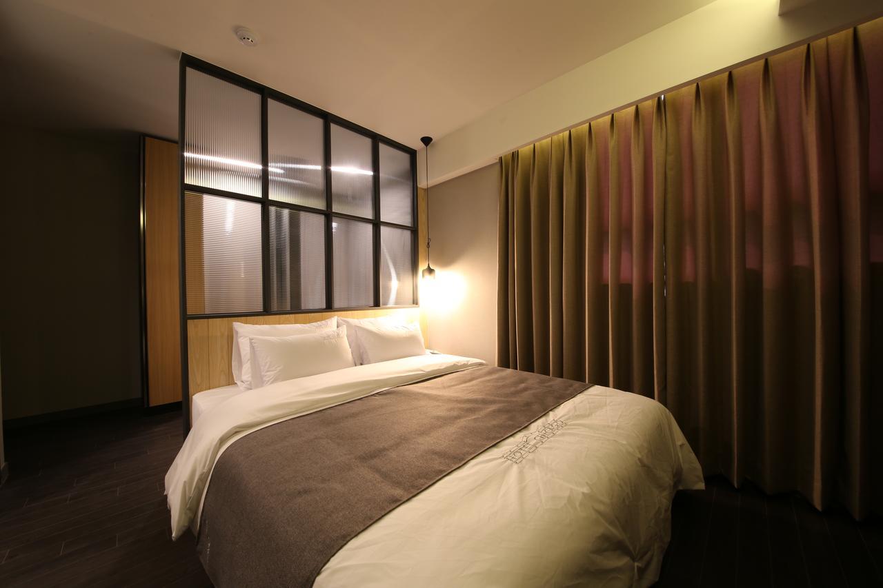 Hotel Chicago Changwon Zewnętrze zdjęcie
