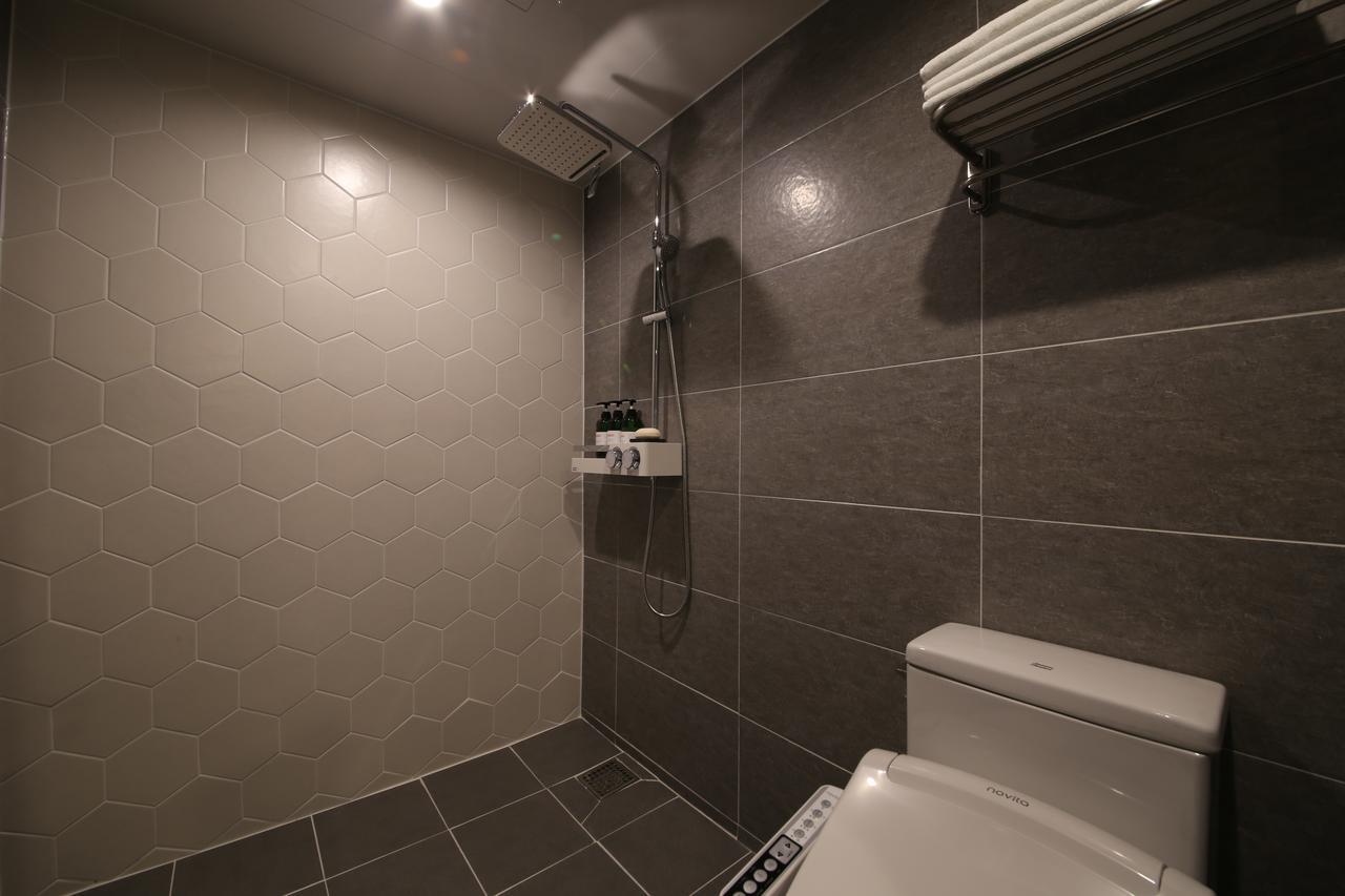 Hotel Chicago Changwon Zewnętrze zdjęcie
